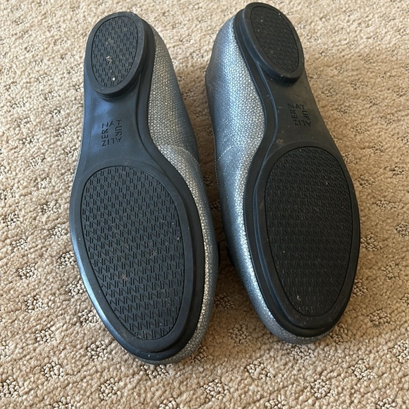 Naturalizer silver leather Maxwell bit ballet flat - Picture 5 of 6
